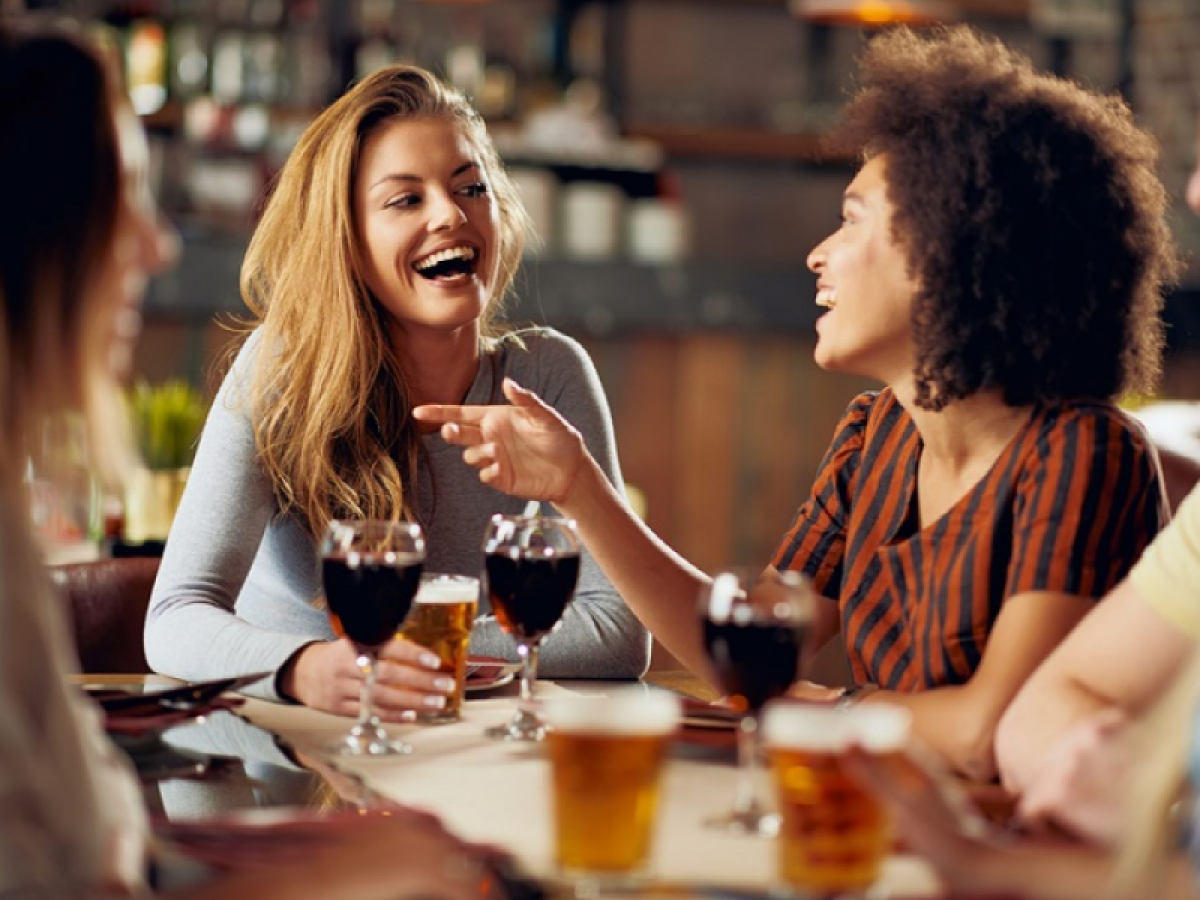 ExperiÃªncias com Vinho: Beber entre amigos â€¢ Intelivino